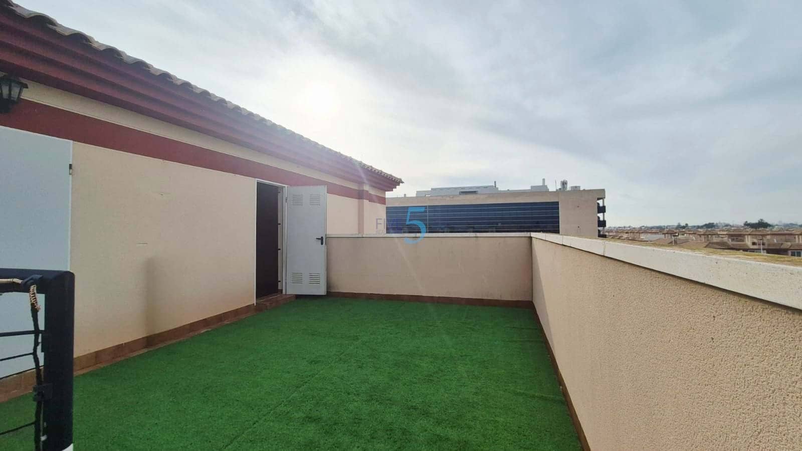 2 makuuhuone Huoneisto myytävänä paikassa San Pedro del Pinatar mukana uima-altaan 
autotalli - 135 000 € (Ref: 9508053)