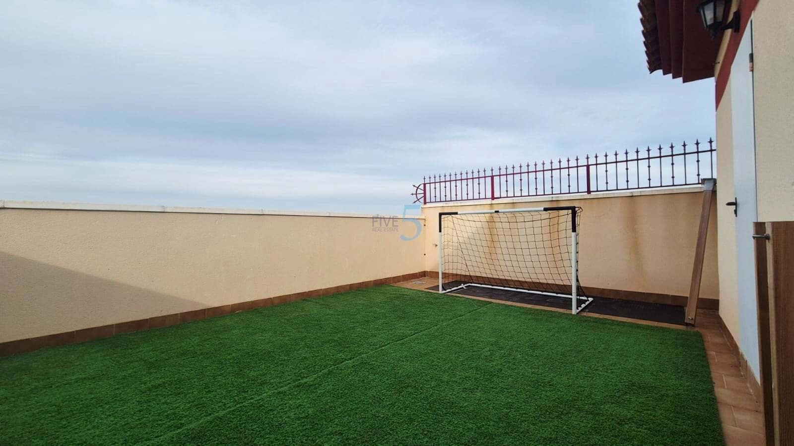 2 makuuhuone Huoneisto myytävänä paikassa San Pedro del Pinatar mukana uima-altaan 
autotalli - 135 000 € (Ref: 9508053)