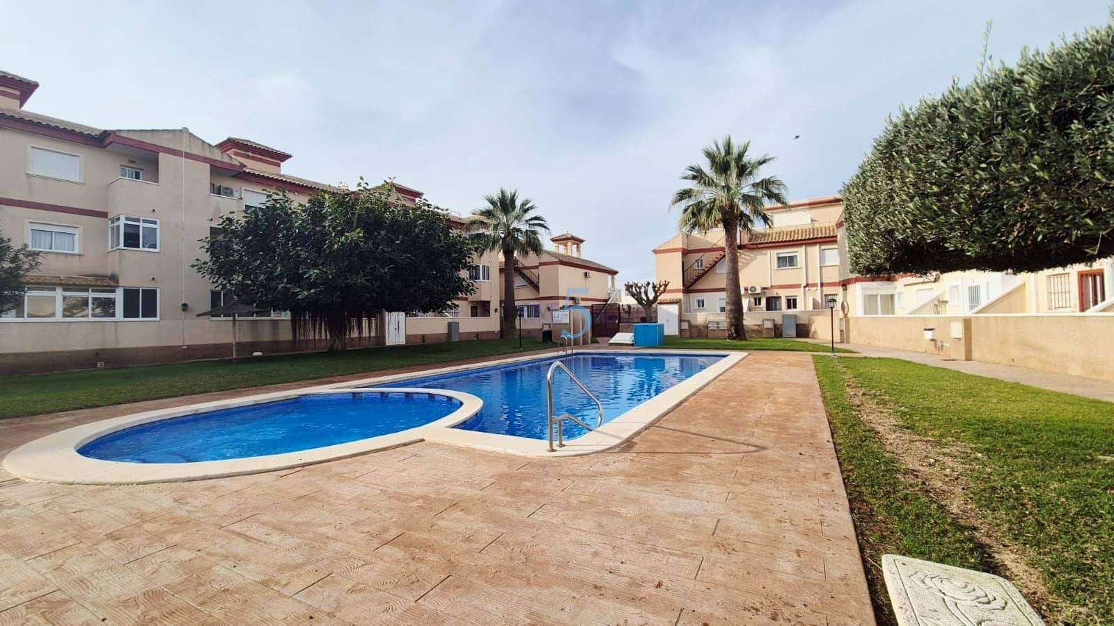 2 makuuhuone Huoneisto myytävänä paikassa San Pedro del Pinatar mukana uima-altaan 
autotalli - 135 000 € (Ref: 9508053)