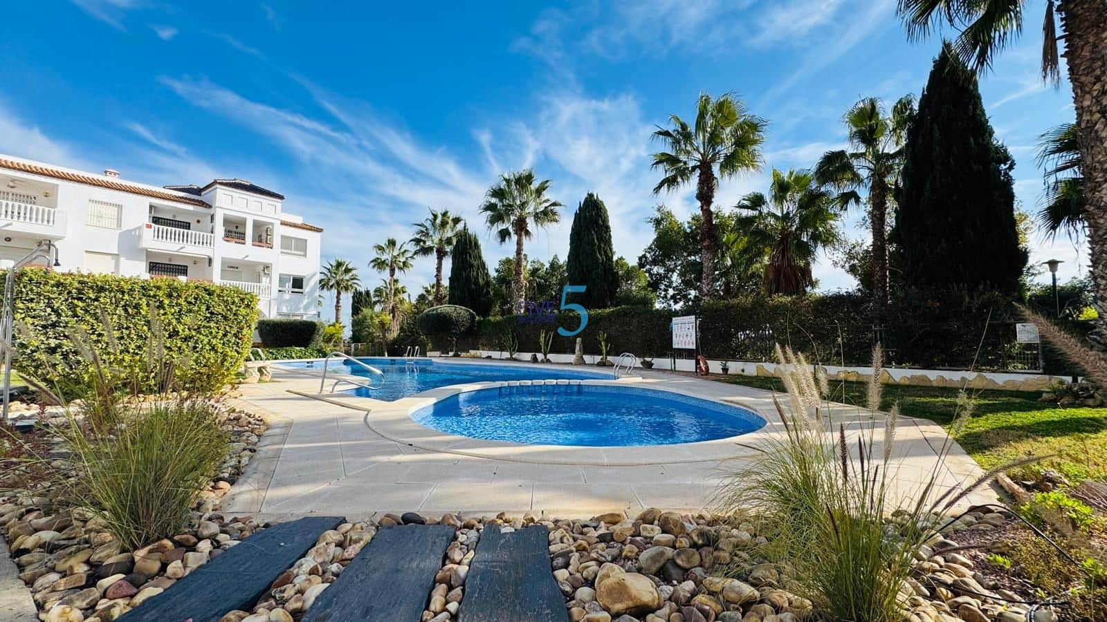 2 quarto Casa em Banda para venda em Villamartin com piscina - 224 900 € (Ref: 9508054)