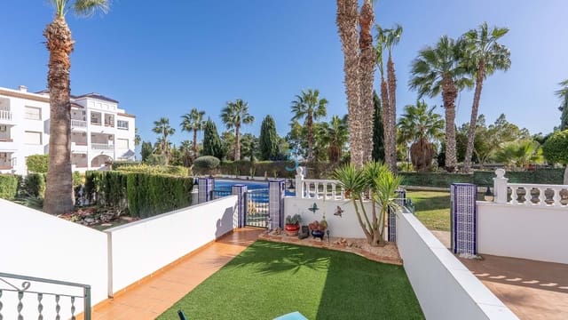 2 makuuhuone Omakotitalo myytävänä paikassa Villamartin, Orihuela mukana uima-altaan - 224 900 € (Ref: 9508054)