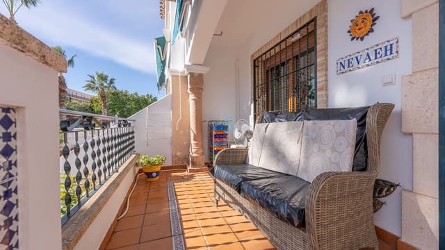 2 makuuhuone Omakotitalo myytävänä paikassa Villamartin, Orihuela mukana uima-altaan - 224 900 € (Ref: 9508054)