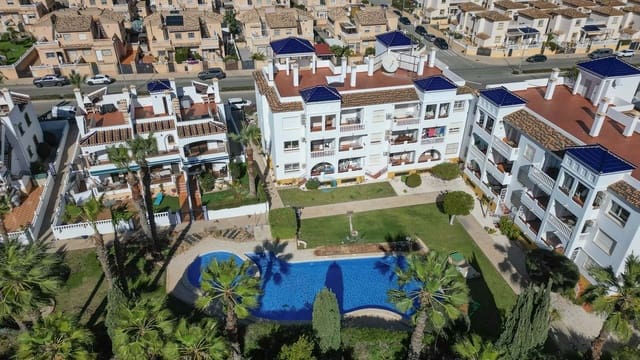 2 makuuhuone Omakotitalo myytävänä paikassa Villamartin, Orihuela mukana uima-altaan - 224 900 € (Ref: 9508054)