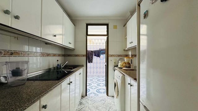 2 sovrum Lägenhet till salu i Torrevieja - 134 900 € (Ref: 9508055)