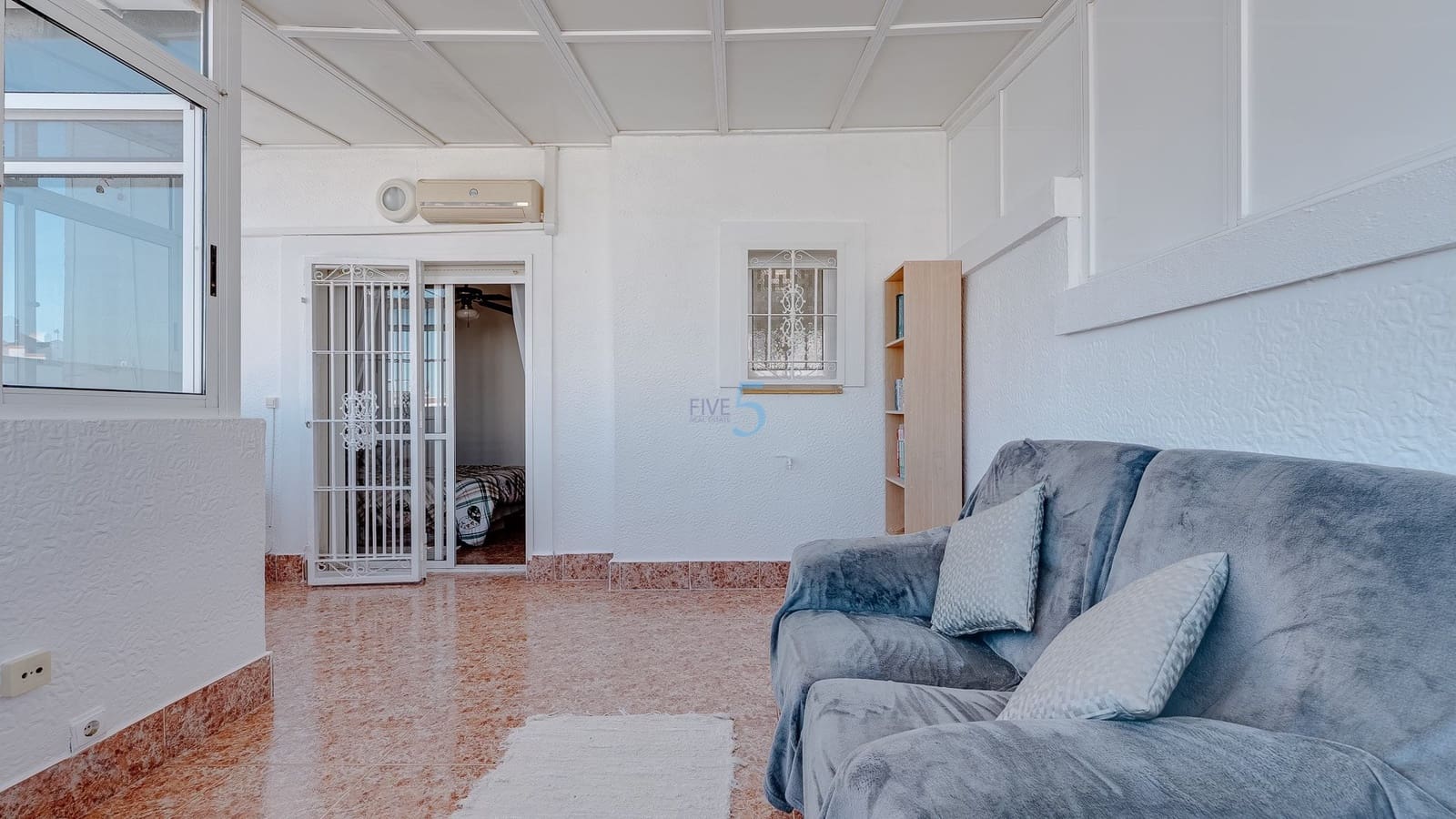 Casa de 3 habitaciones en Torrevieja en venta con piscina garaje - 194.950 € (Ref: 9517930)