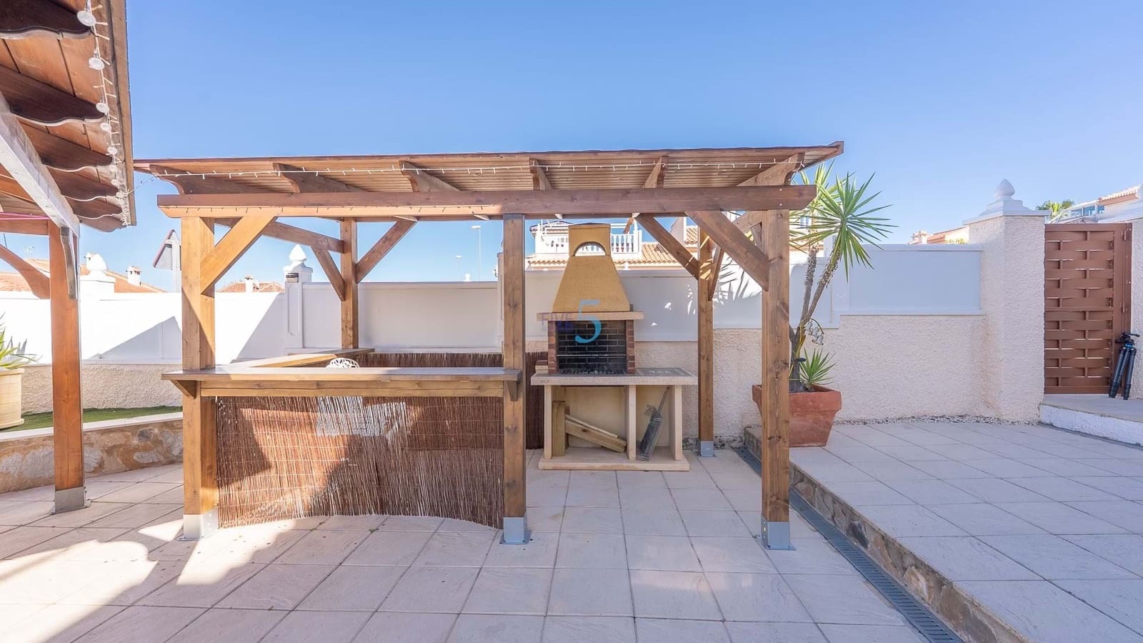 3 bedroom Villa for sale in Rojales with pool - € 430,000 (Ref: 9523059)