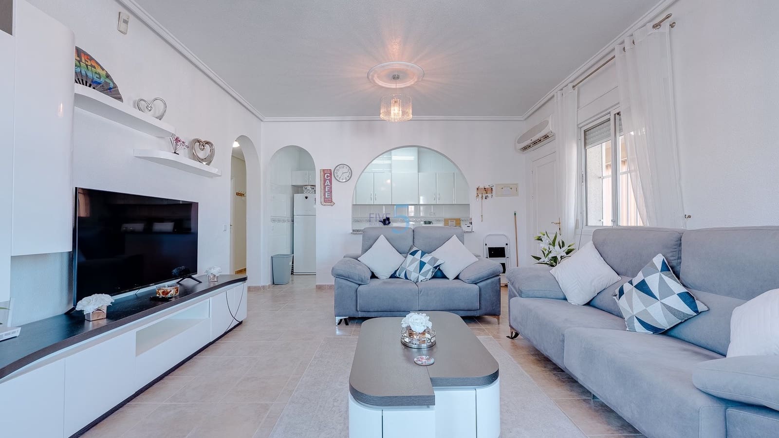 3 bedroom Villa for sale in Rojales with pool - € 430,000 (Ref: 9523059)