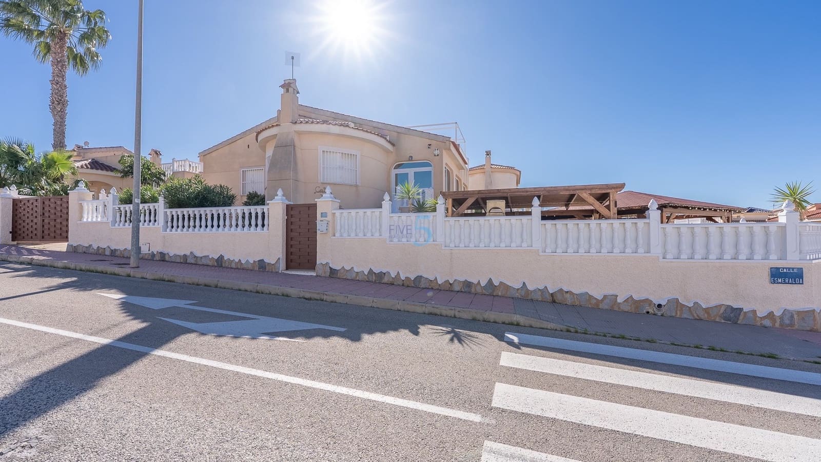 3 bedroom Villa for sale in Rojales with pool - € 430,000 (Ref: 9523059)