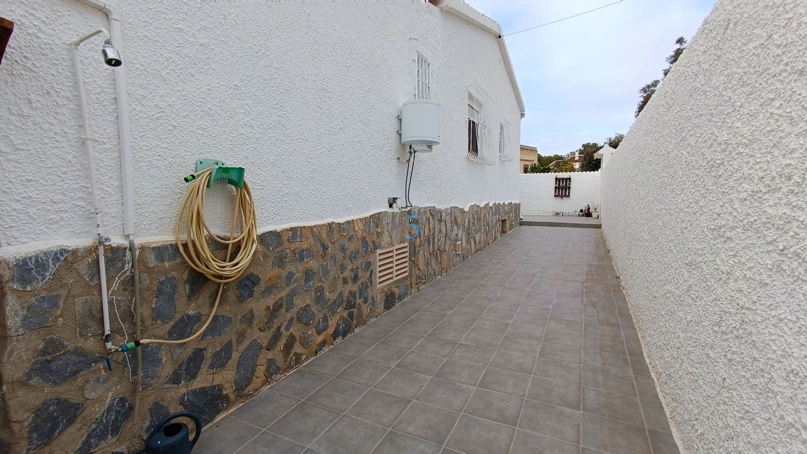 3 bedroom Villa for sale in San Fulgencio - € 227,999 (Ref: 9523474)