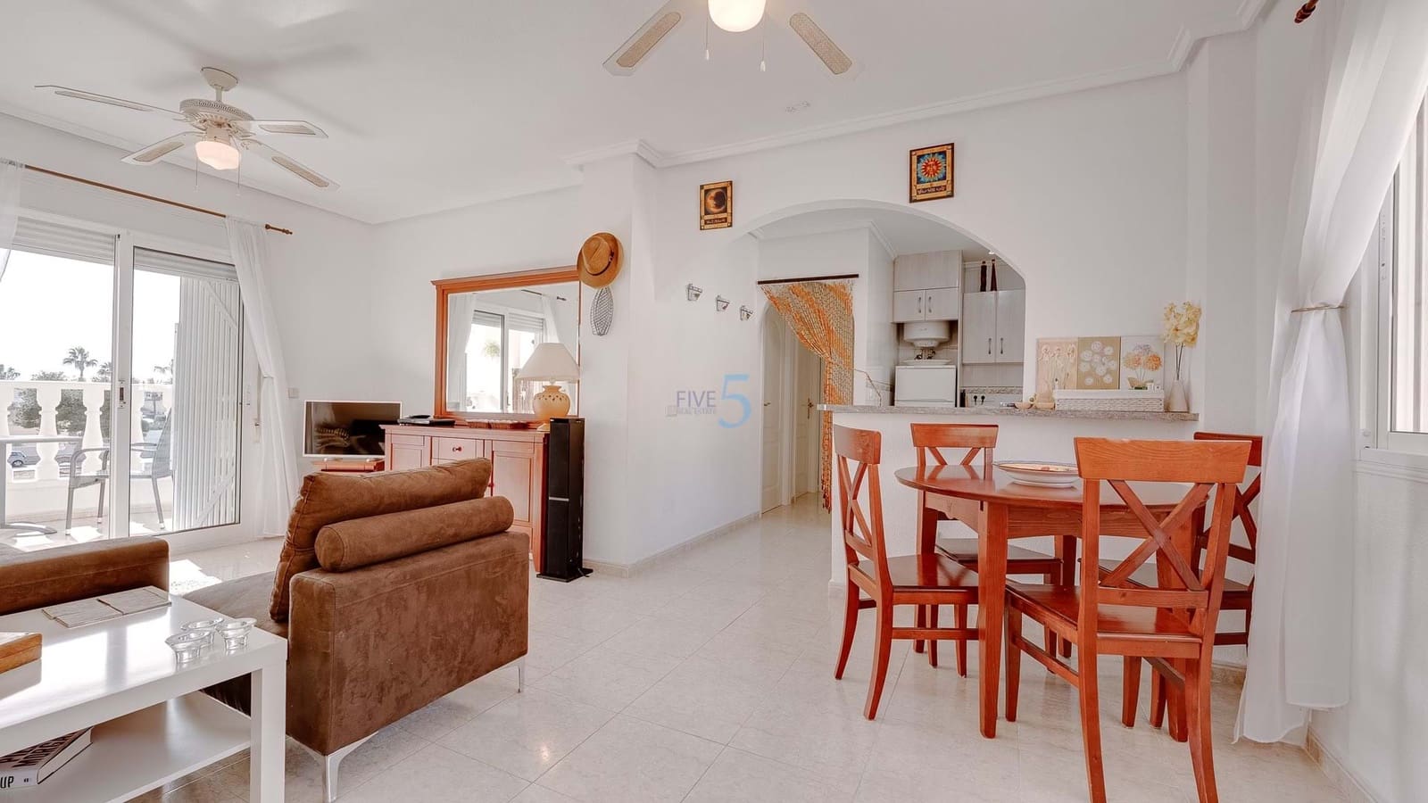 2 slaapkamer Appartement te koop in Ciudad Quesada met zwembad - € 149.999 (Ref: 9523477)