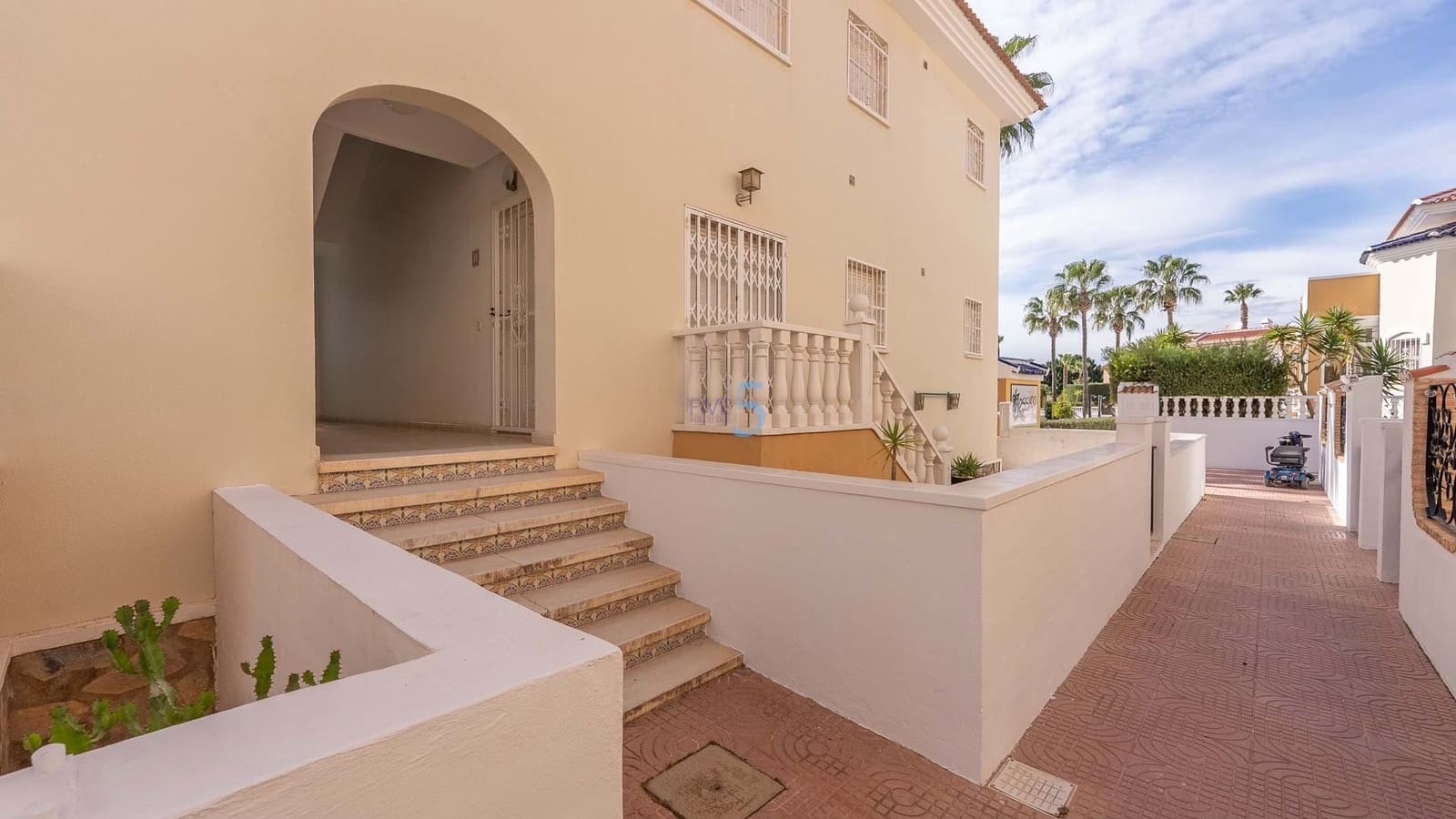 2 slaapkamer Appartement te koop in Ciudad Quesada met zwembad - € 149.999 (Ref: 9523477)