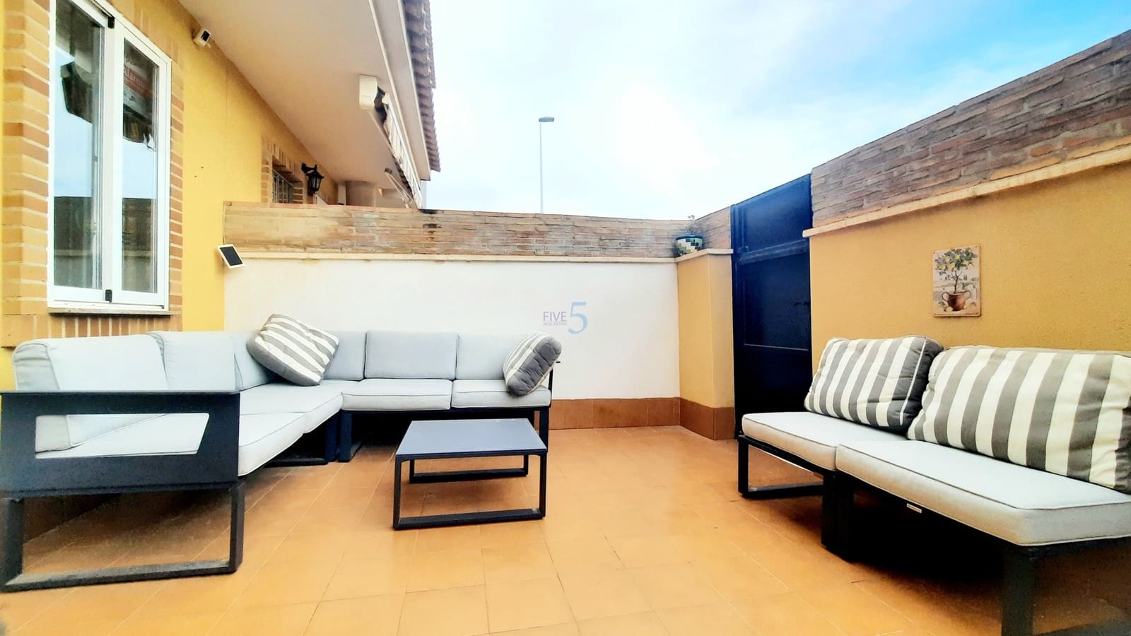4 bedroom Townhouse for sale in San Pedro del Pinatar - € 170,000 (Ref: 9523774)