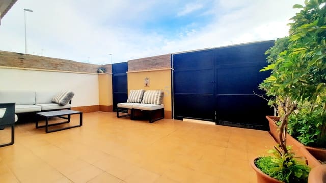 4 bedroom Townhouse for sale in San Pedro del Pinatar - € 170,000 (Ref: 9523774)