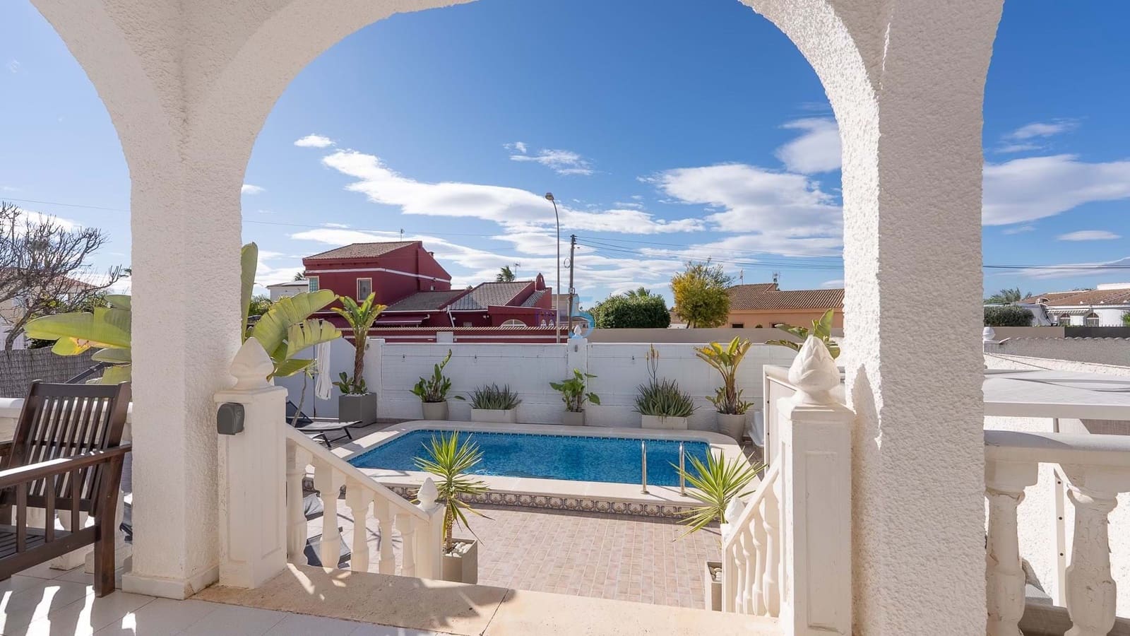 2 sypialnia Willa na sprzedaż w Torrevieja z basenem garażem - 299 900 € (Ref: 9524676)