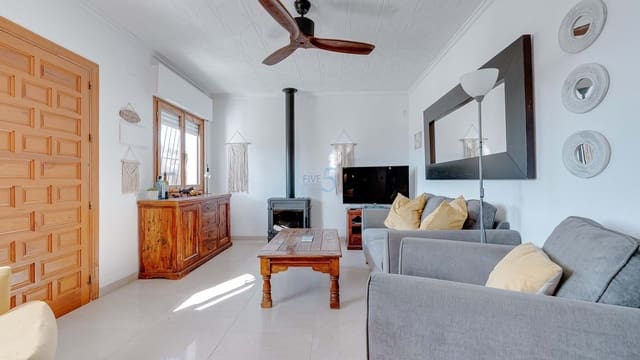 2 sypialnia Willa na sprzedaż w Torrevieja z basenem garażem - 299 900 € (Ref: 9524676)