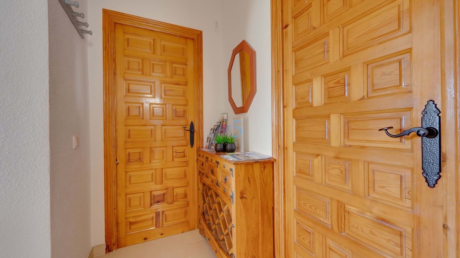 2 sypialnia Willa na sprzedaż w Torrevieja z basenem garażem - 299 900 € (Ref: 9524676)