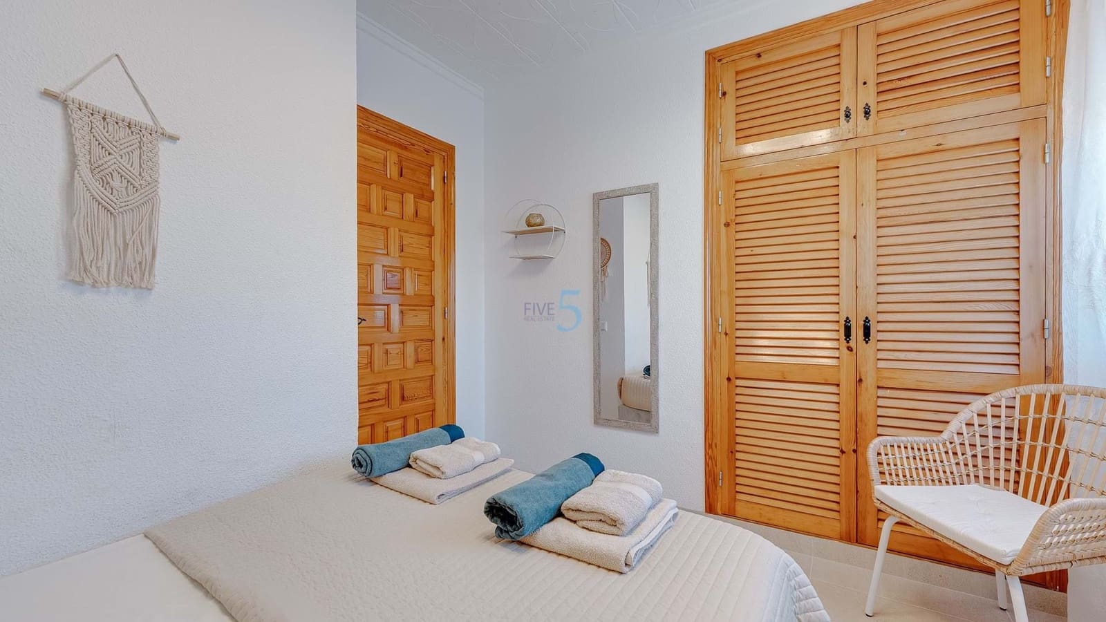 2 sypialnia Willa na sprzedaż w Torrevieja z basenem garażem - 299 900 € (Ref: 9524676)