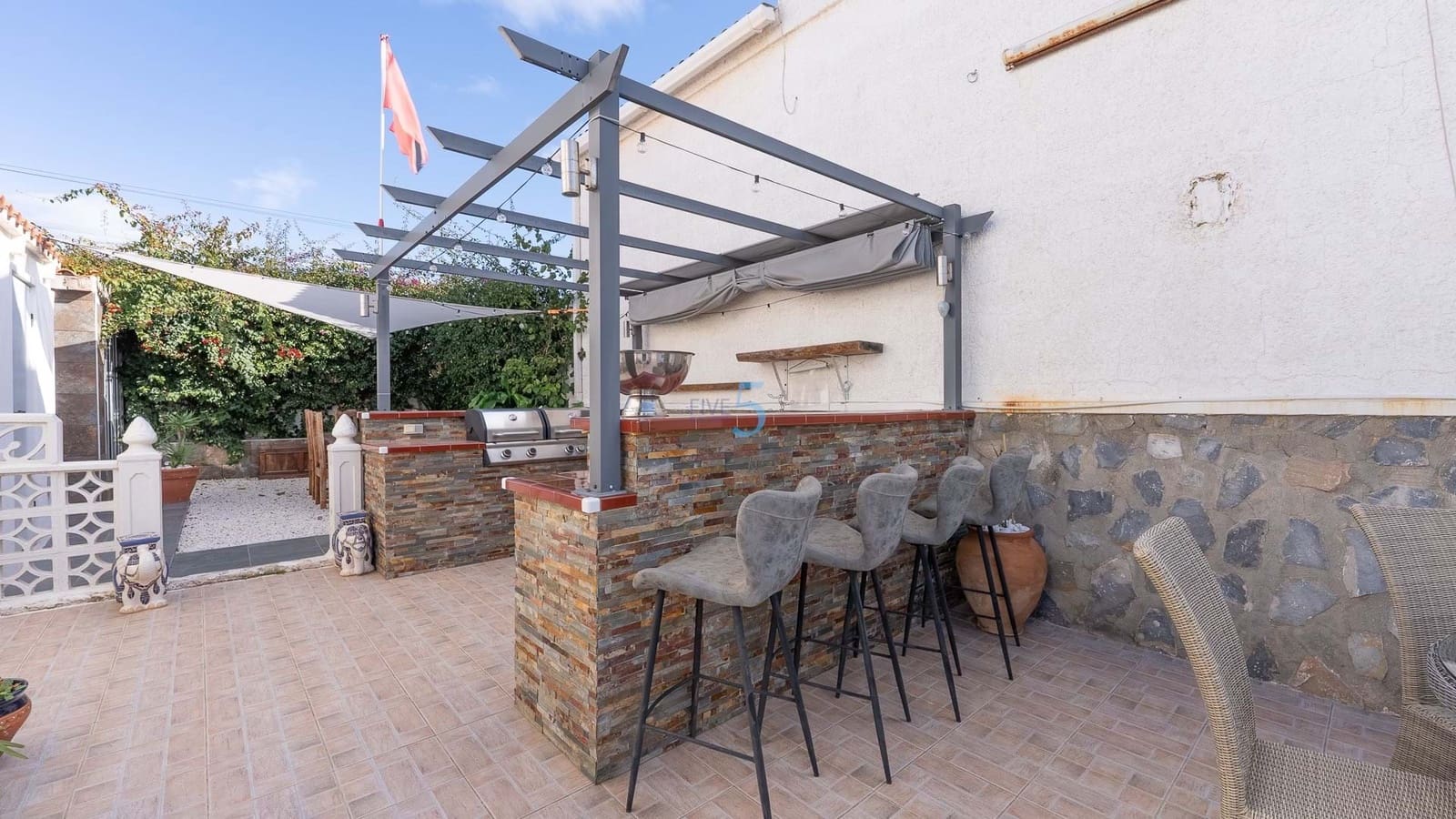 2 sypialnia Willa na sprzedaż w Torrevieja z basenem garażem - 299 900 € (Ref: 9524676)