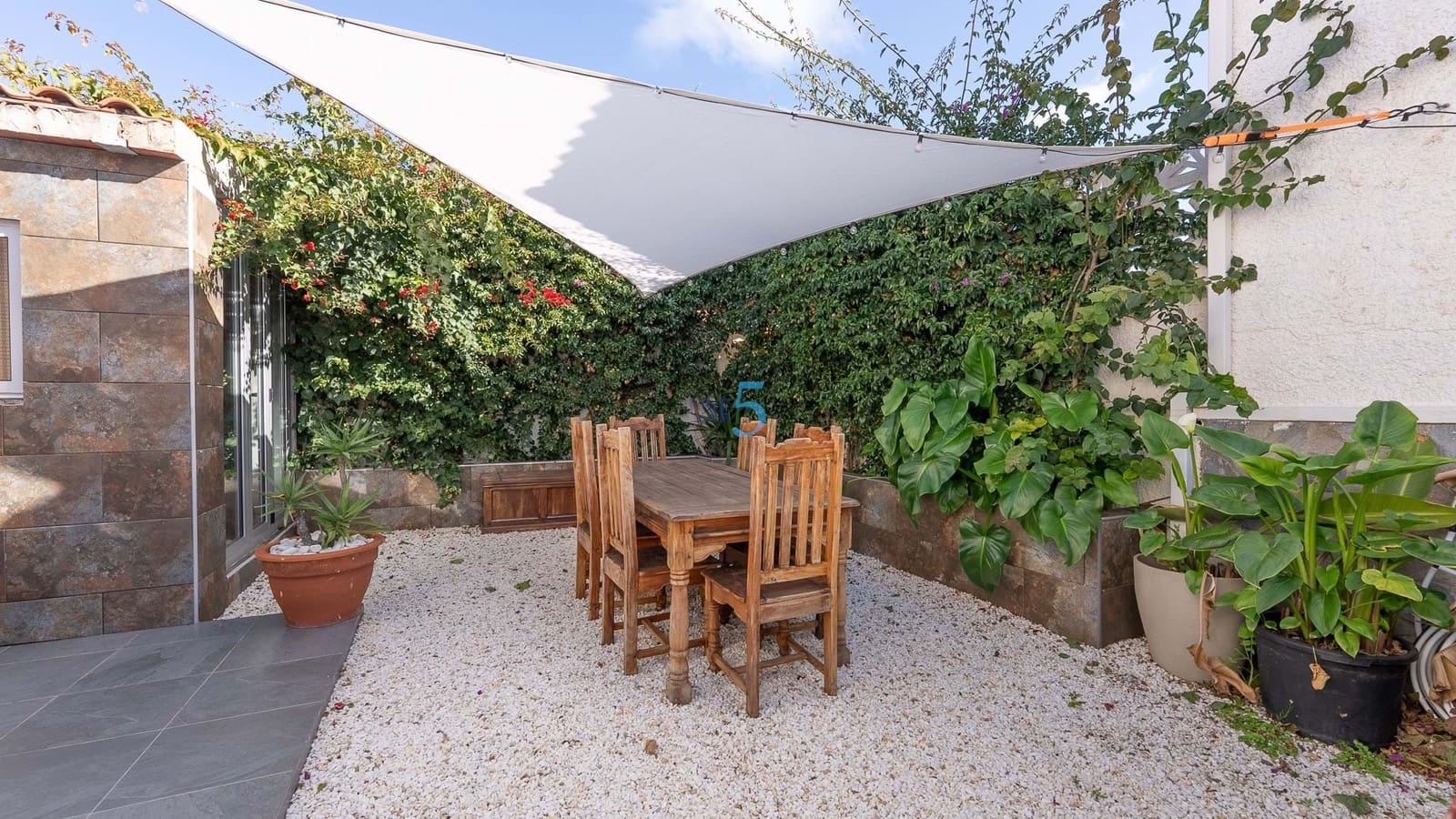 2 sypialnia Willa na sprzedaż w Torrevieja z basenem garażem - 299 900 € (Ref: 9524676)