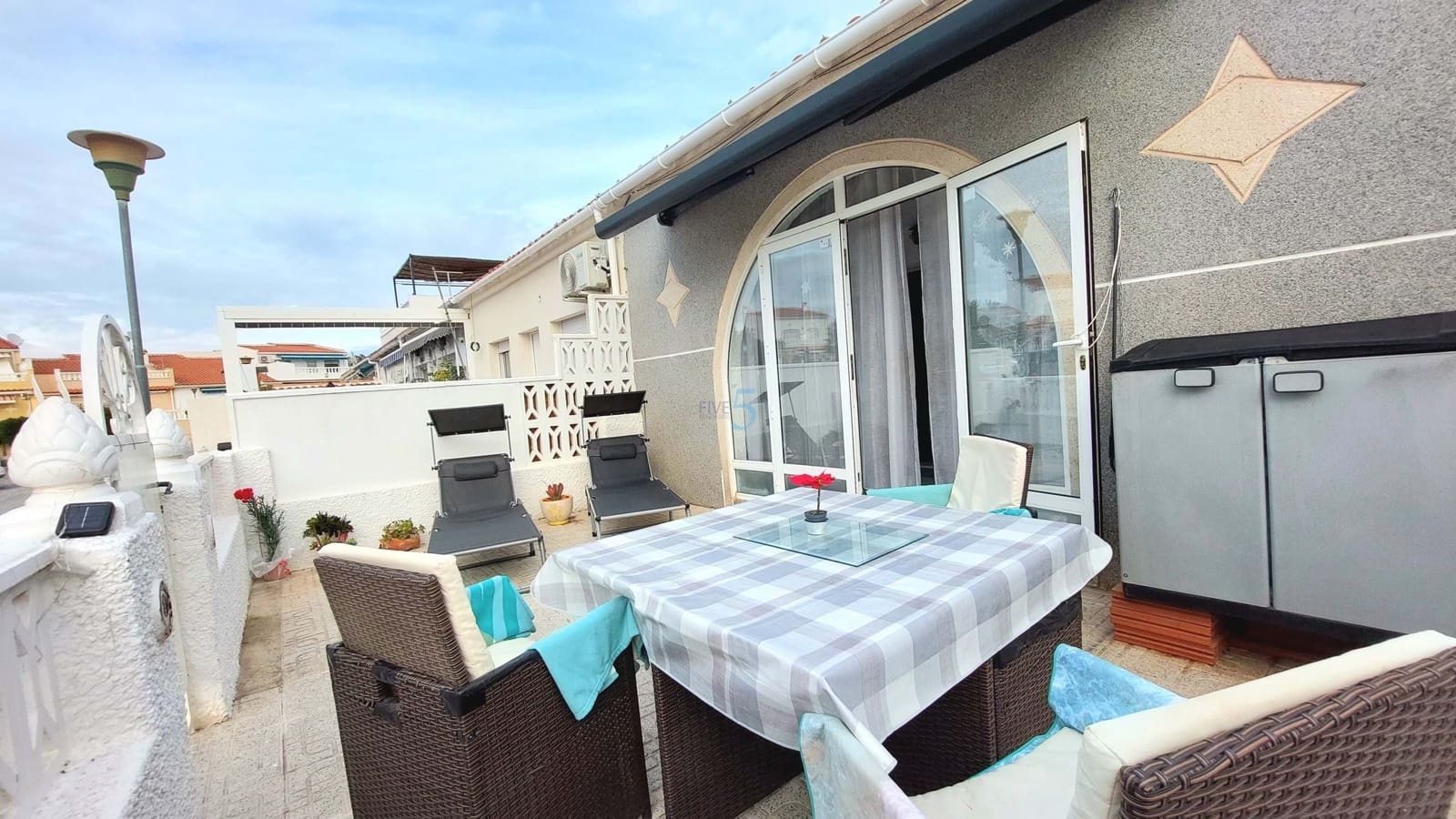 2 slaapkamer Bungalow te koop in Torrevieja - € 115.000 (Ref: 9525698)