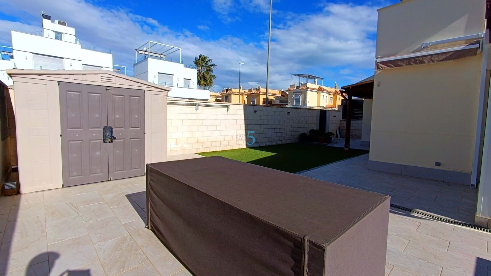 3 chambre Villa/Maison Semi-Mitoyenne à vendre à Ciudad Quesada avec piscine garage - 285 000 € (Ref: 9525926)