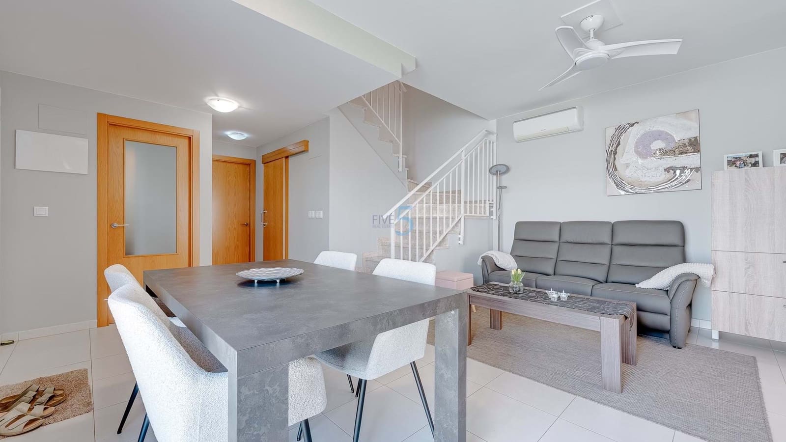 3 quarto Moradia Geminada para venda em Ciudad Quesada com piscina garagem - 285 000 € (Ref: 9525926)