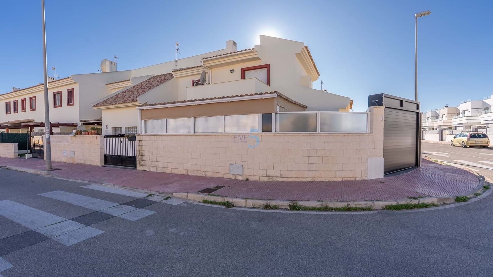 3 quarto Moradia Geminada para venda em Ciudad Quesada com piscina garagem - 285 000 € (Ref: 9525926)