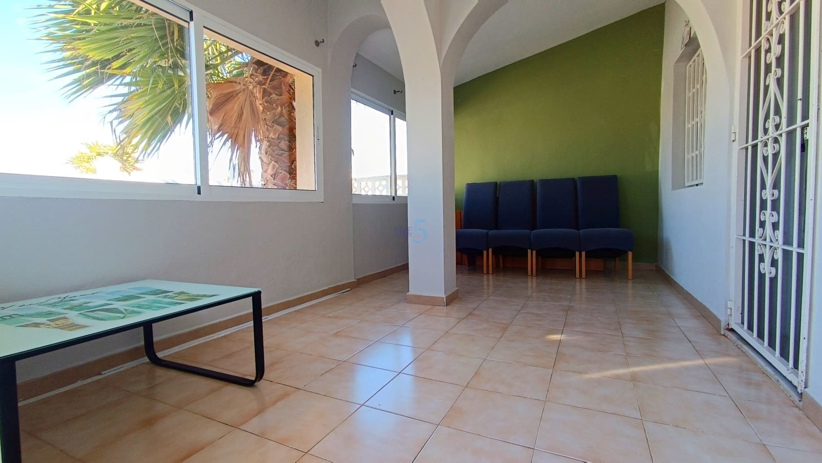 2 sypialnia Willa na sprzedaż w Torrevieja z basenem - 280 000 € (Ref: 9528929)