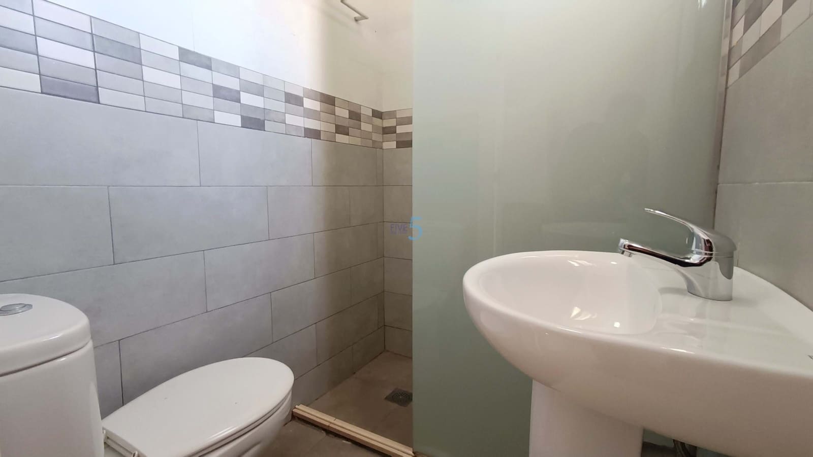 2 sypialnia Willa na sprzedaż w Torrevieja z basenem - 280 000 € (Ref: 9528929)