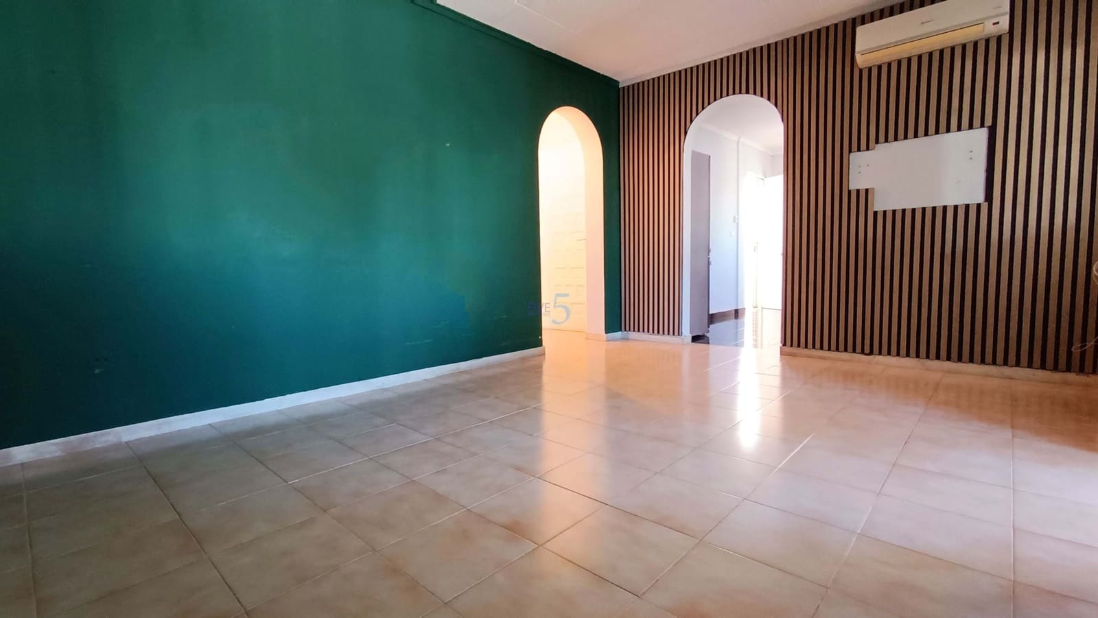 2 sypialnia Willa na sprzedaż w Torrevieja z basenem - 280 000 € (Ref: 9528929)