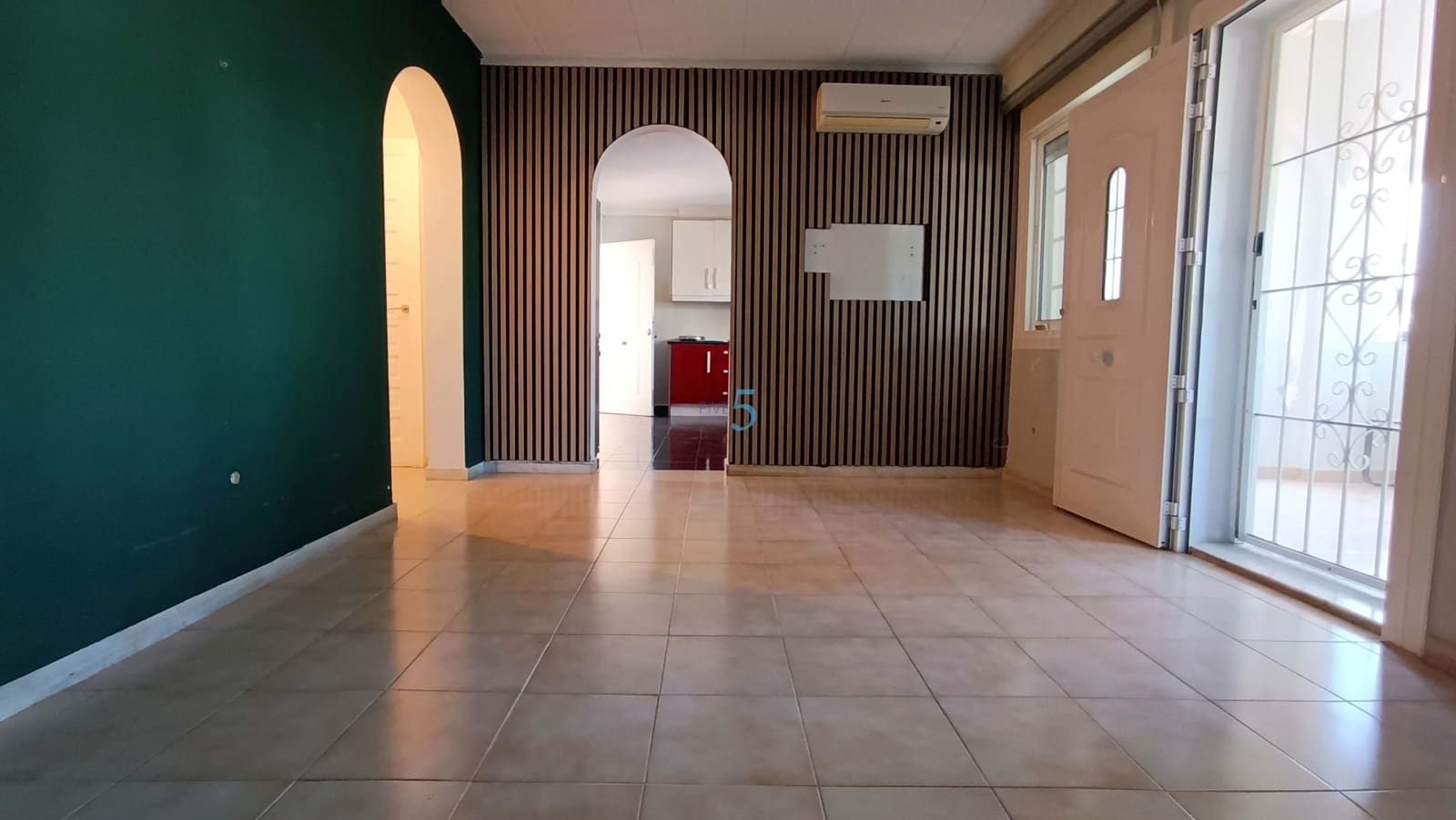 2 sypialnia Willa na sprzedaż w Torrevieja z basenem - 280 000 € (Ref: 9528929)