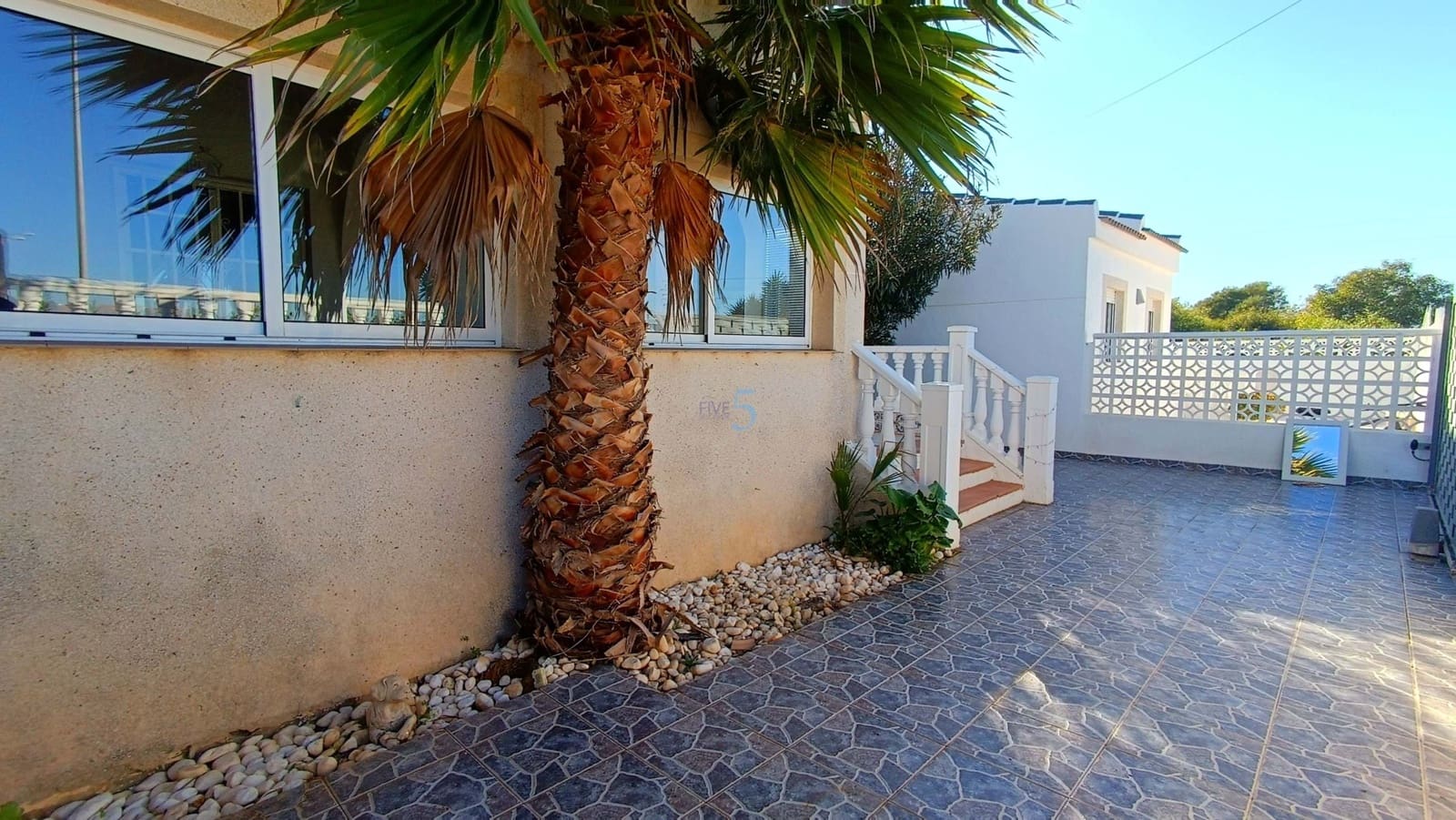 2 sypialnia Willa na sprzedaż w Torrevieja z basenem - 280 000 € (Ref: 9528929)