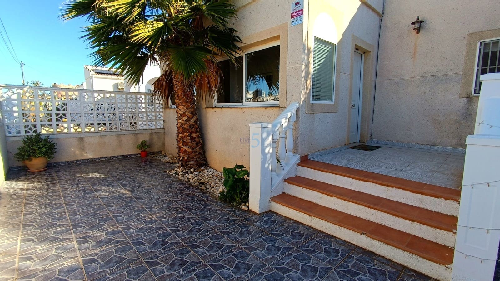 2 sypialnia Willa na sprzedaż w Torrevieja z basenem - 280 000 € (Ref: 9528929)
