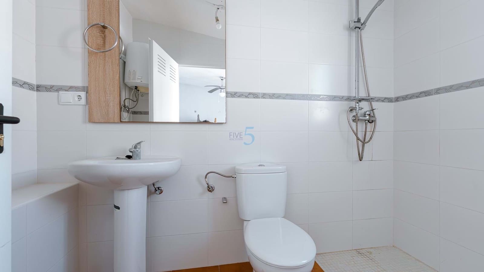 2 quarto Moradia para venda em Torrevieja com piscina - 265 000 € (Ref: 9528929)