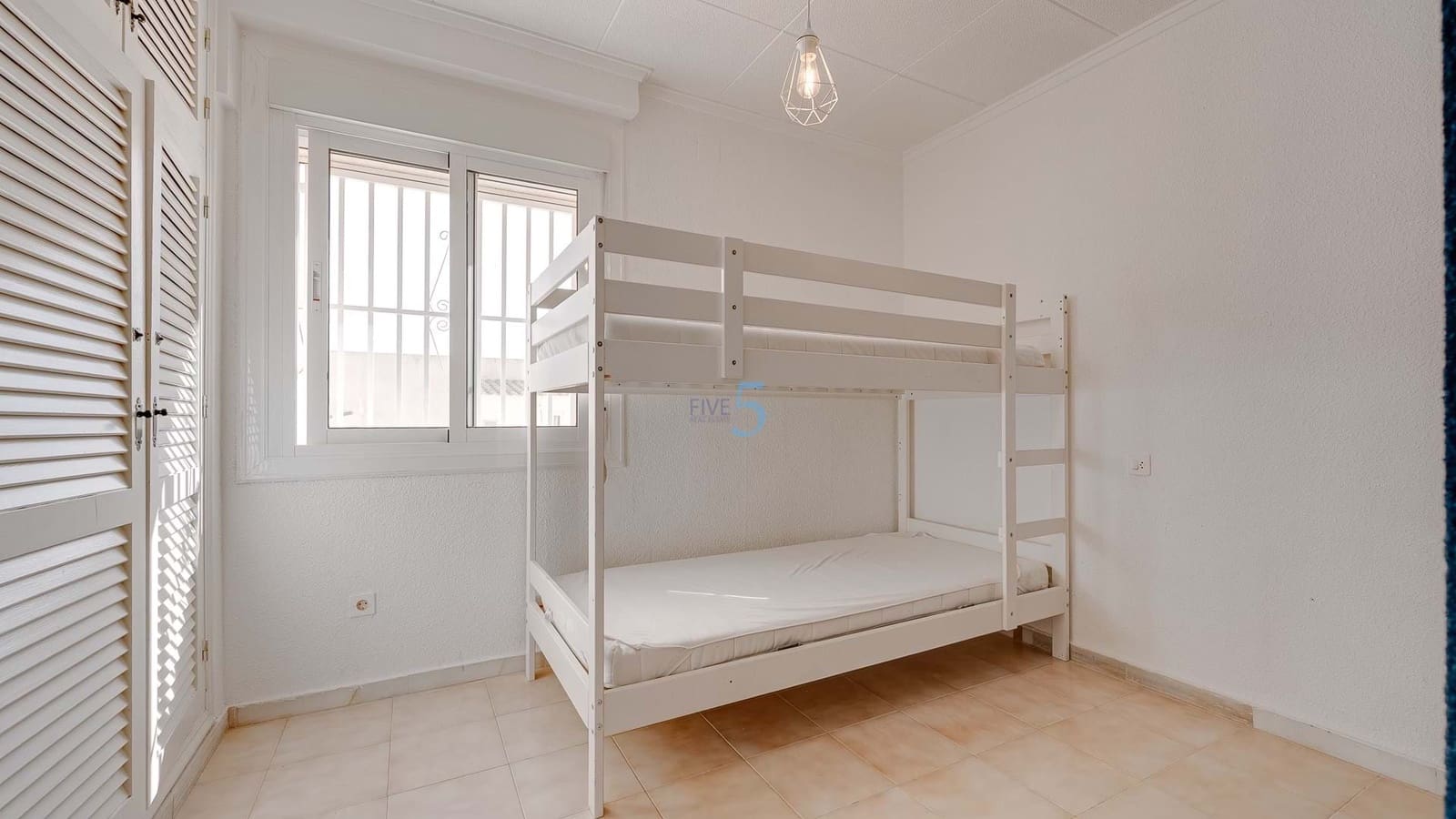 2 quarto Moradia para venda em Torrevieja com piscina - 265 000 € (Ref: 9528929)
