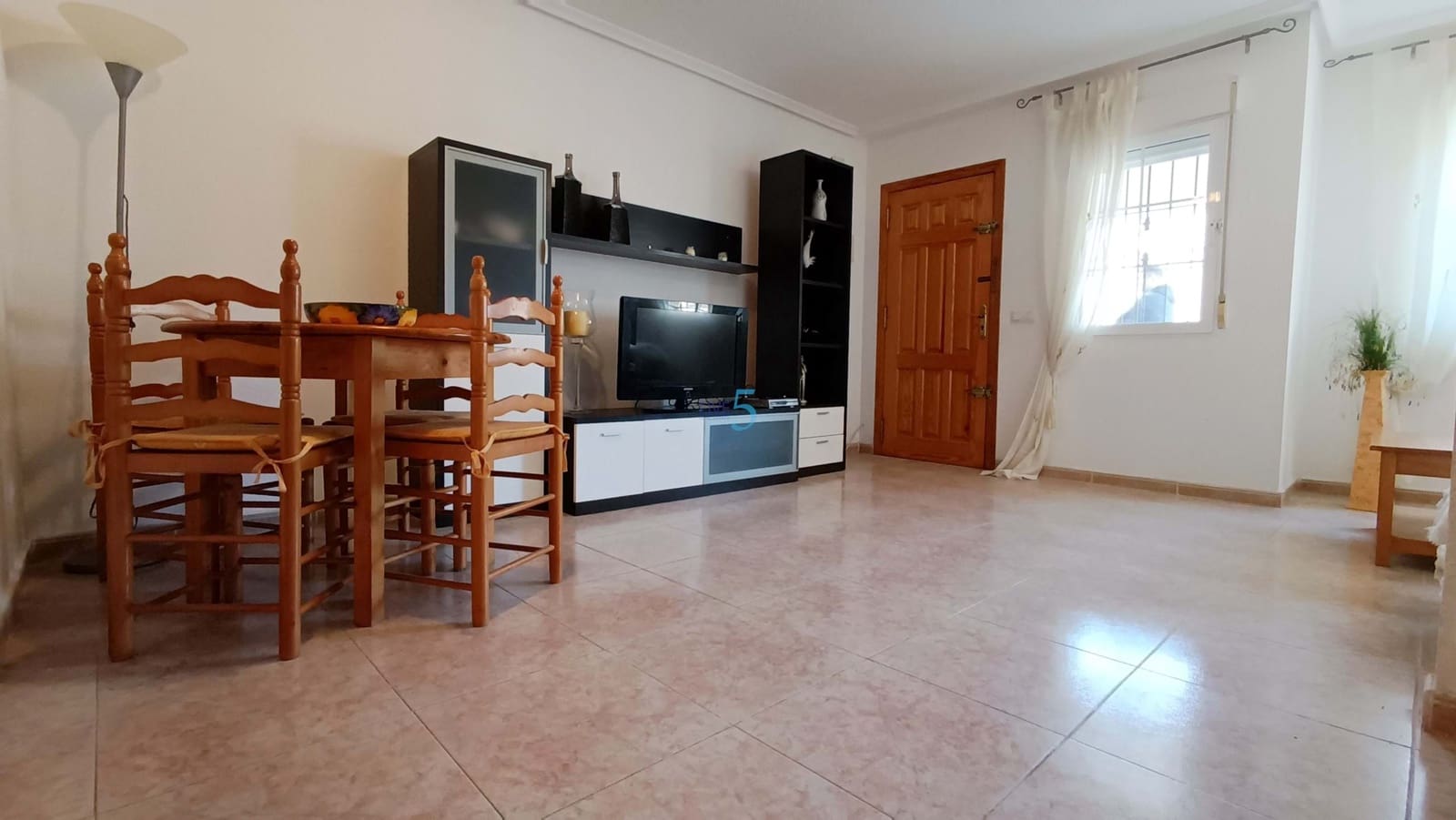 3 sypialnia Dom na sprzedaż w Torrevieja z basenem - 195 000 € (Ref: 9528930)