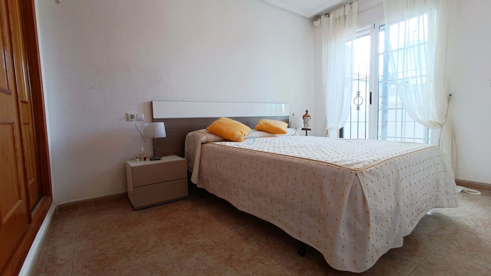 3 sypialnia Dom na sprzedaż w Torrevieja z basenem - 195 000 € (Ref: 9528930)