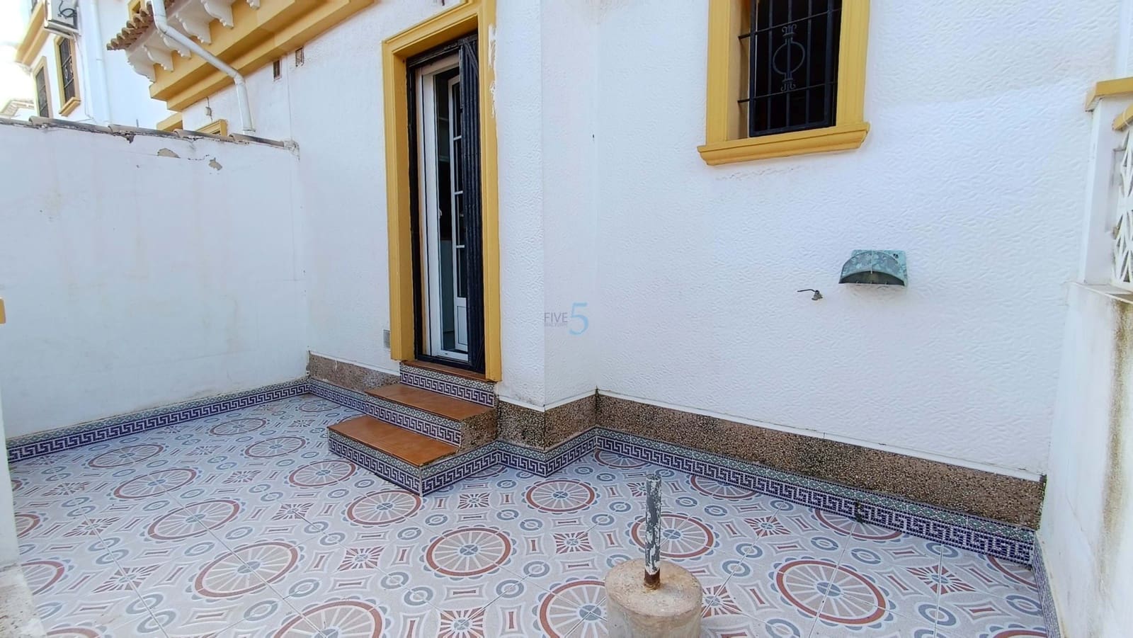3 sypialnia Dom na sprzedaż w Torrevieja z basenem - 195 000 € (Ref: 9528930)