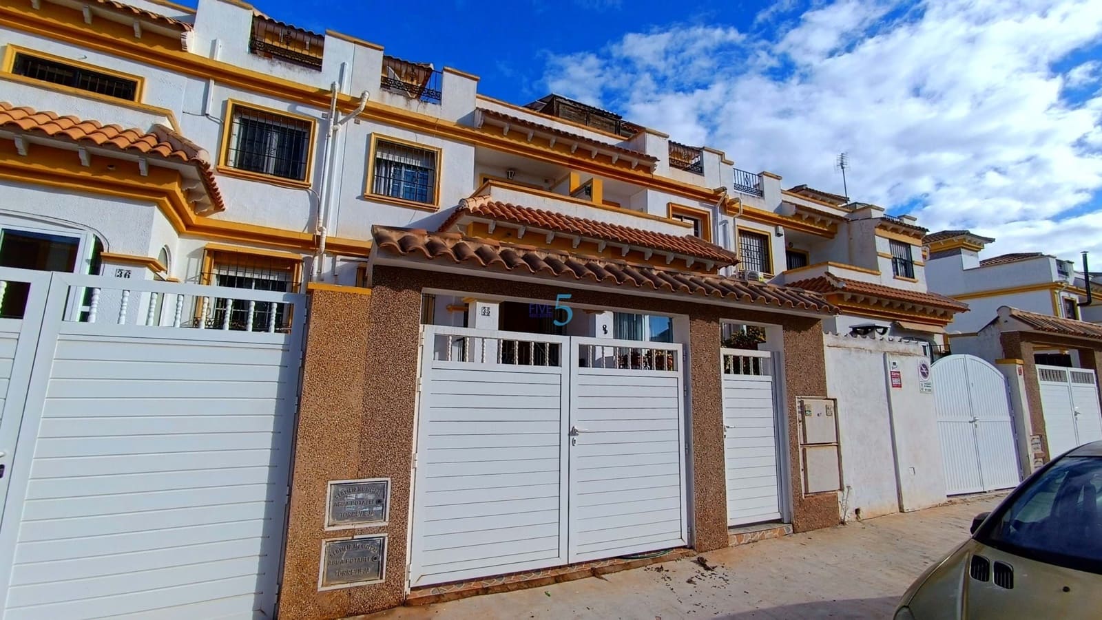 3 sypialnia Dom na sprzedaż w Torrevieja z basenem - 195 000 € (Ref: 9528930)