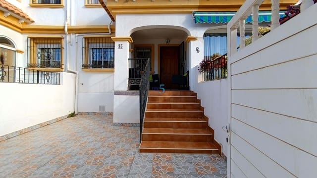3 sypialnia Dom na sprzedaż w Torrevieja z basenem - 195 000 € (Ref: 9528930)