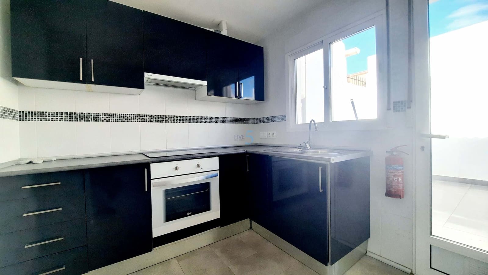 2 quarto Bungalow para venda em Santiago de la Ribera com piscina - 165 000 € (Ref: 9529188)