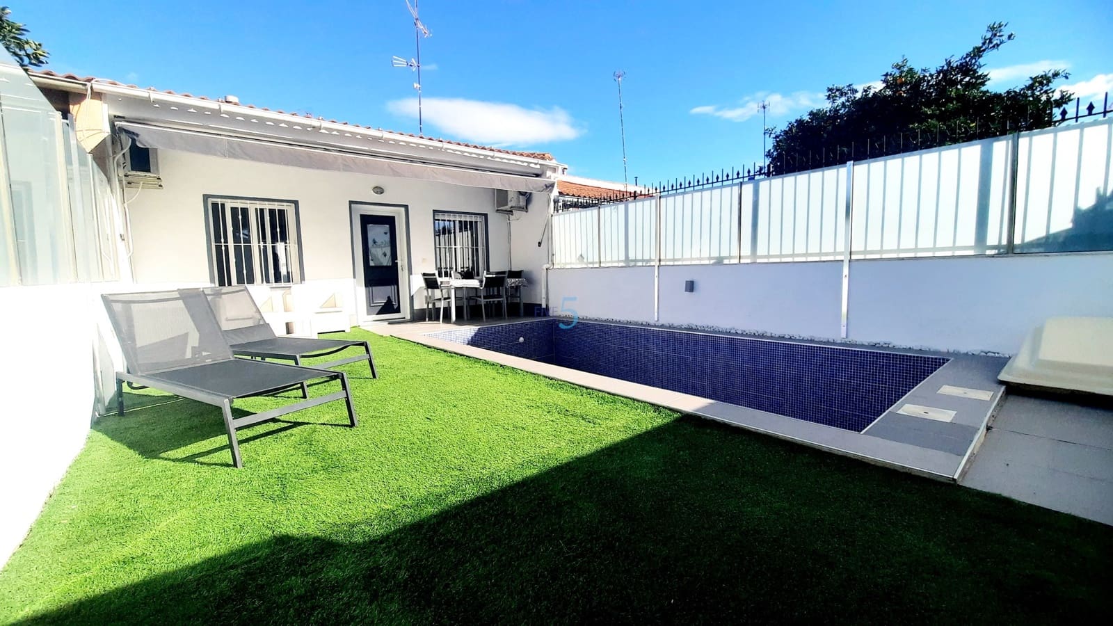 2 quarto Bungalow para venda em Santiago de la Ribera com piscina - 165 000 € (Ref: 9529188)