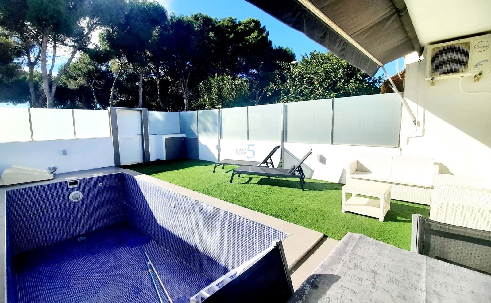2 quarto Bungalow para venda em Santiago de la Ribera com piscina - 165 000 € (Ref: 9529188)