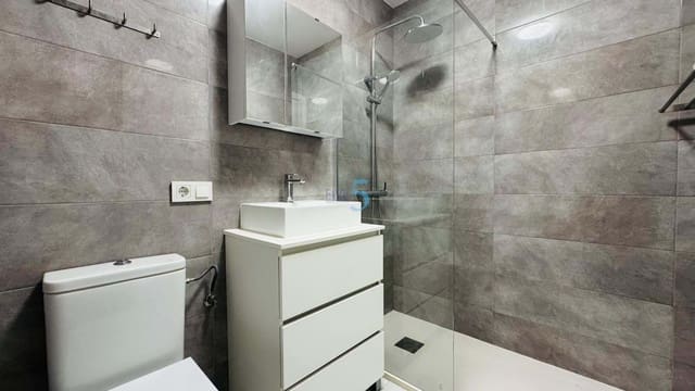 Casa de 2 habitaciones en Torrevieja en venta - 149.500 € (Ref: 9532337)