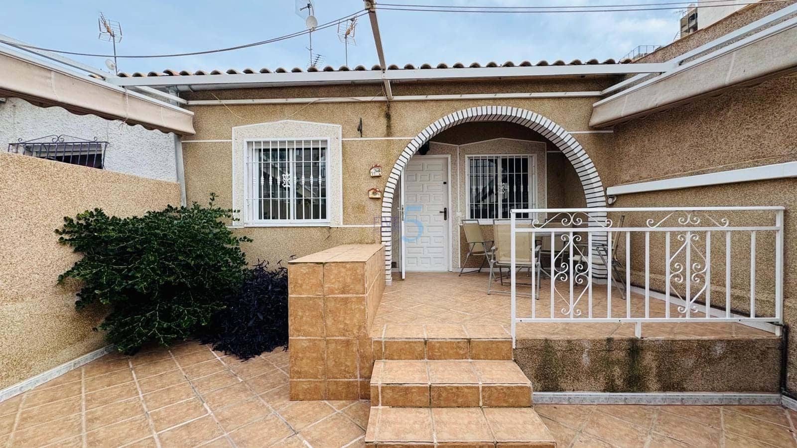2 soveværelse Byhus til salg i Torrevieja - € 149.500 (Ref: 9532337)