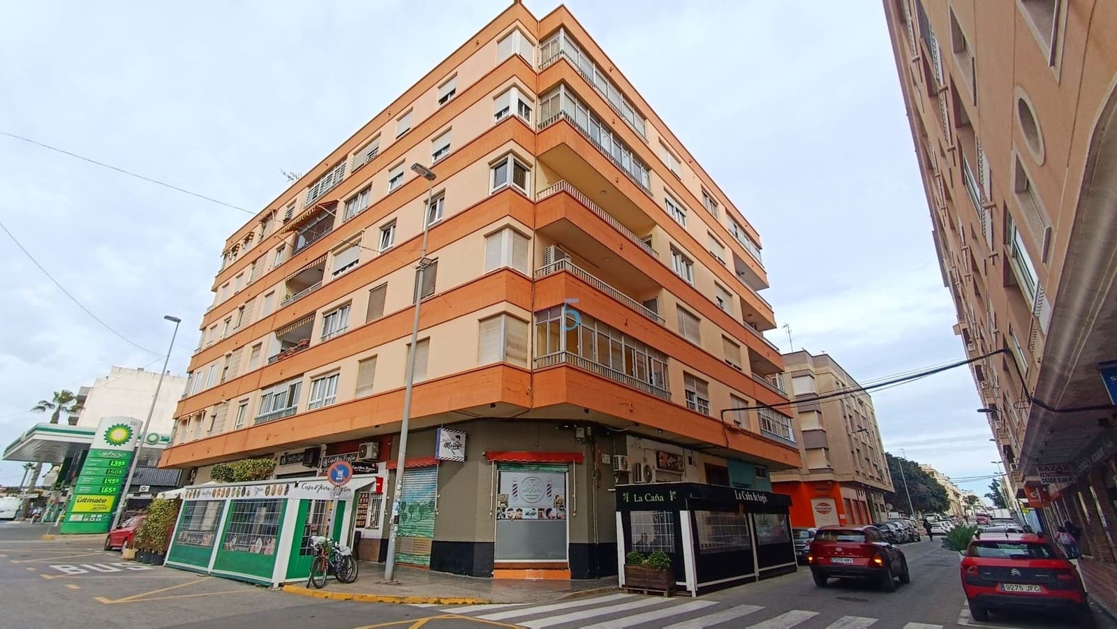 4 chambre Appartement à vendre à Torrevieja - 174 995 € (Ref: 9532742)