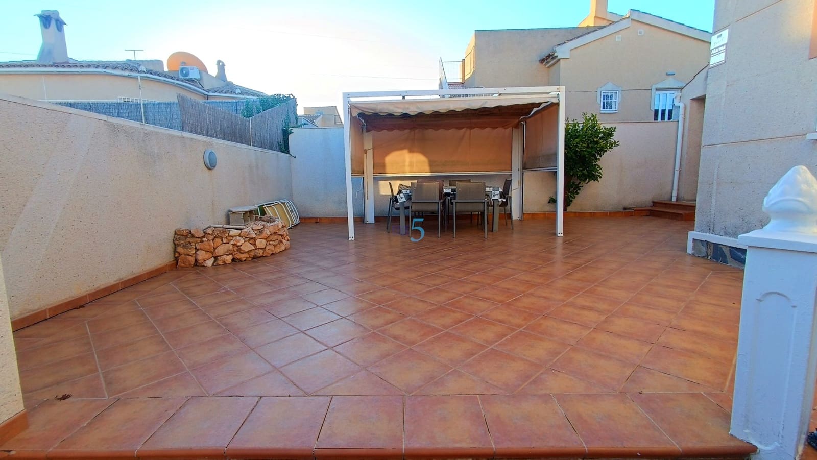 3 slaapkamer Villa te koop in Ciudad Quesada met zwembad - € 345.000 (Ref: 9532743)