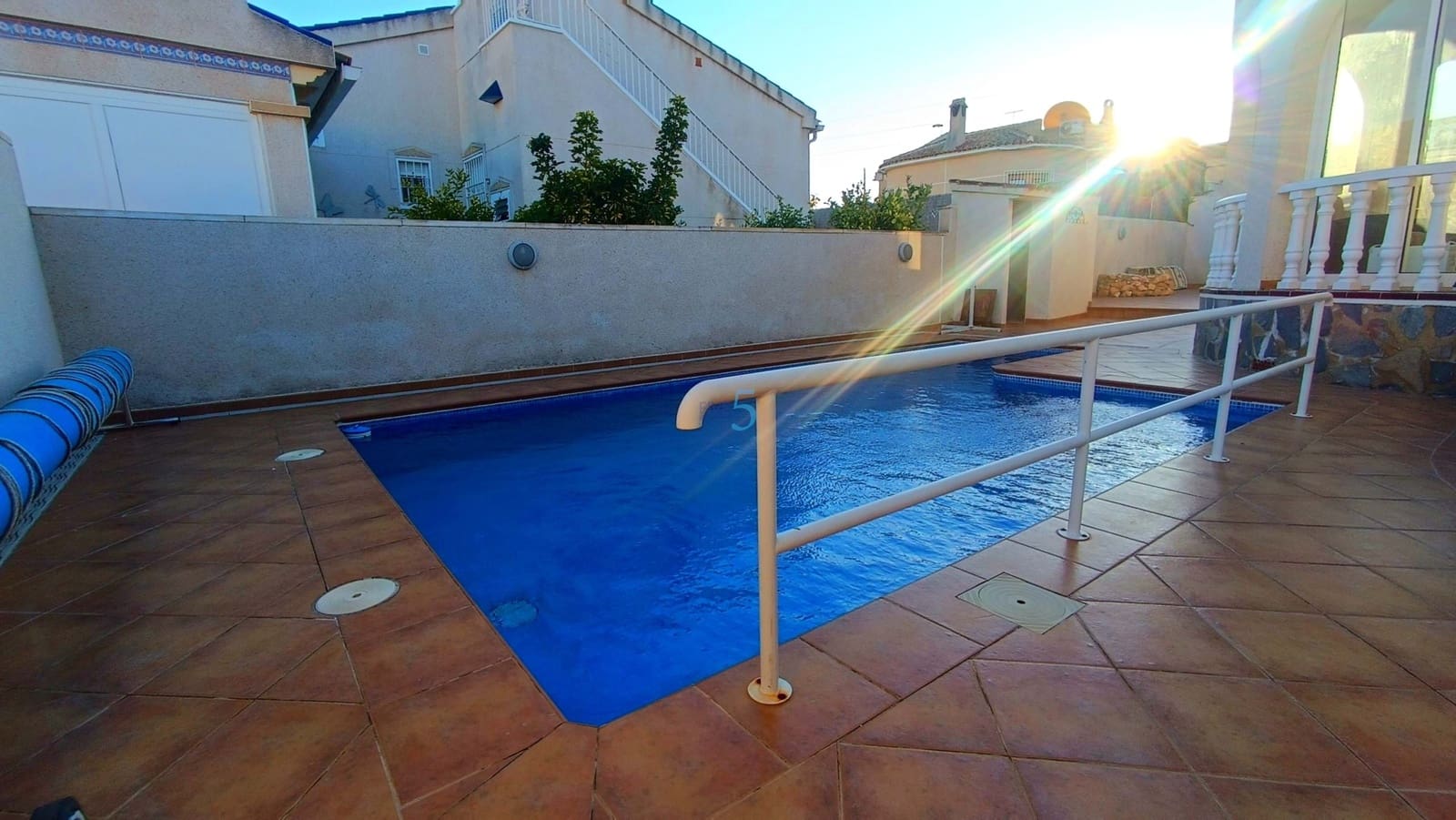 3 slaapkamer Villa te koop in Ciudad Quesada met zwembad - € 345.000 (Ref: 9532743)