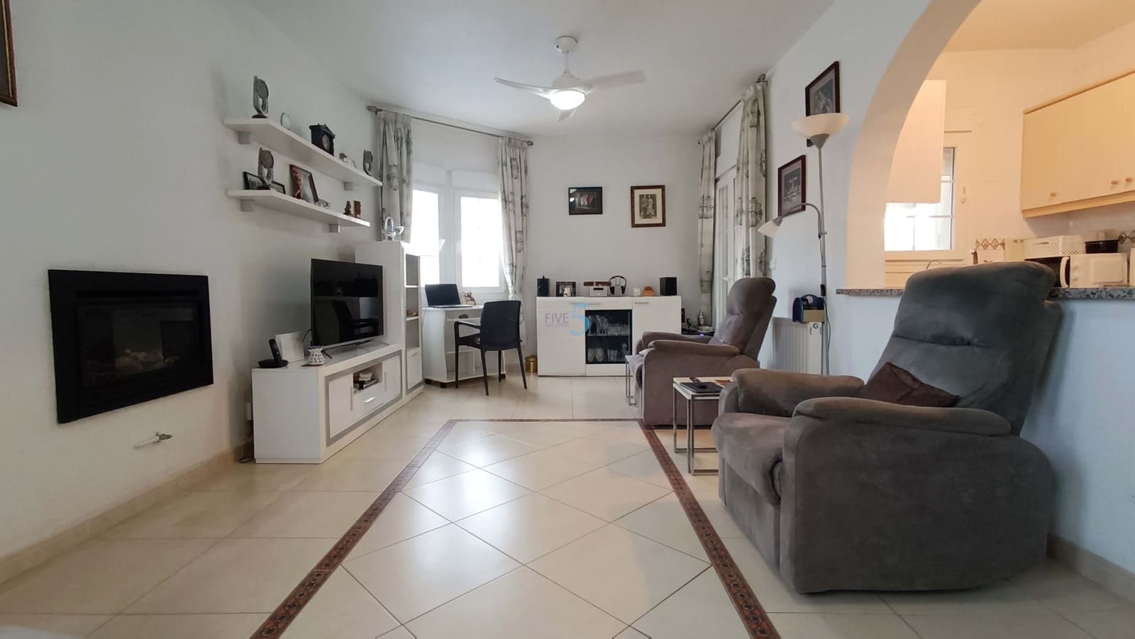 3 slaapkamer Villa te koop in Ciudad Quesada met zwembad - € 345.000 (Ref: 9532743)