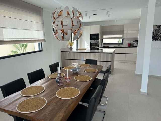 4 quarto Moradia para venda em San Fulgencio com piscina - 660 000 € (Ref: 9533069)